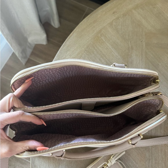 Kate Spade Light Pink Purse with matching wallet - Picture 4 of 11